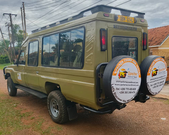 Safari Land Cruiser Uganda car hire